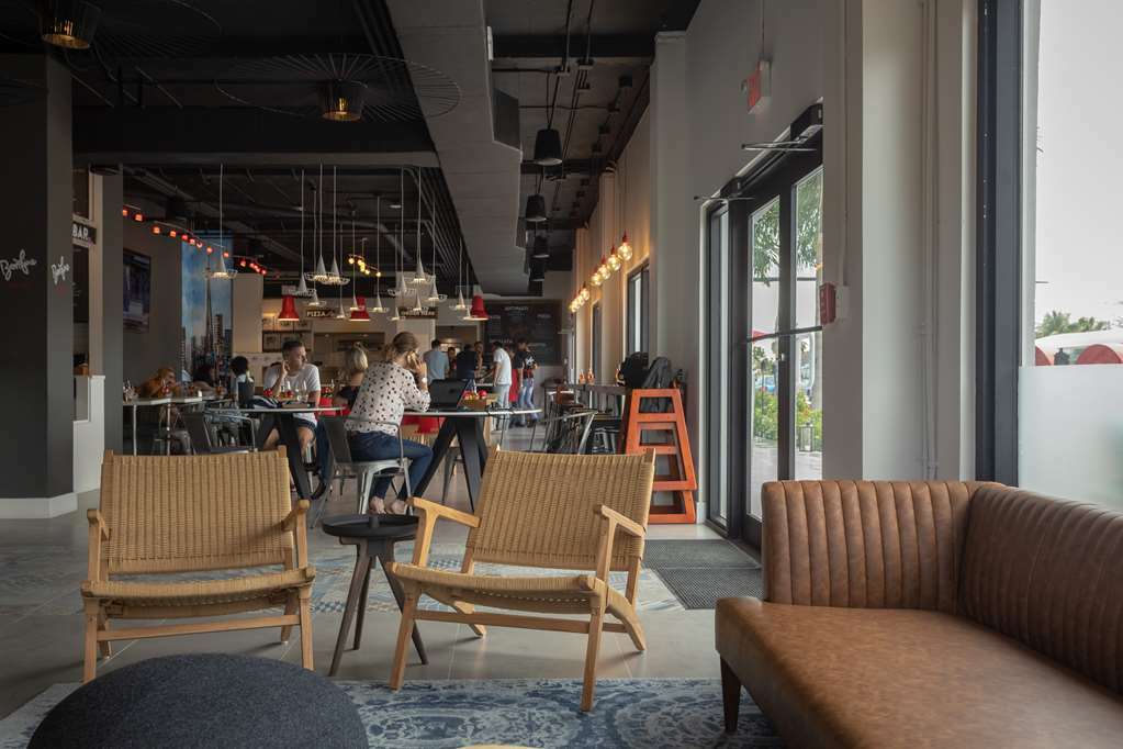 The Locale Hotel Grand Cayman George Town Servicios foto